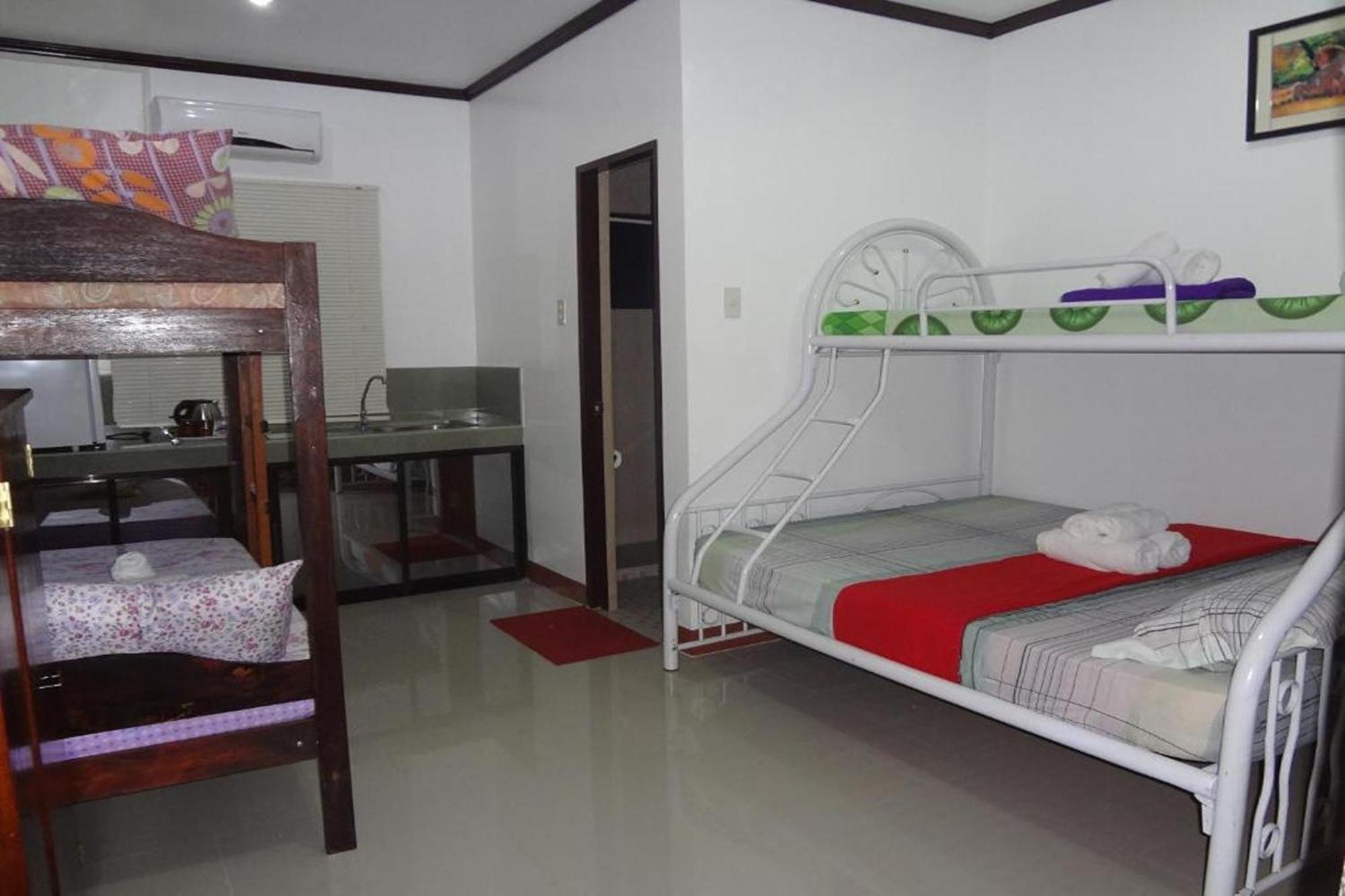 Citadel Bed And Breakfast Puerto Princesa Ngoại thất bức ảnh
