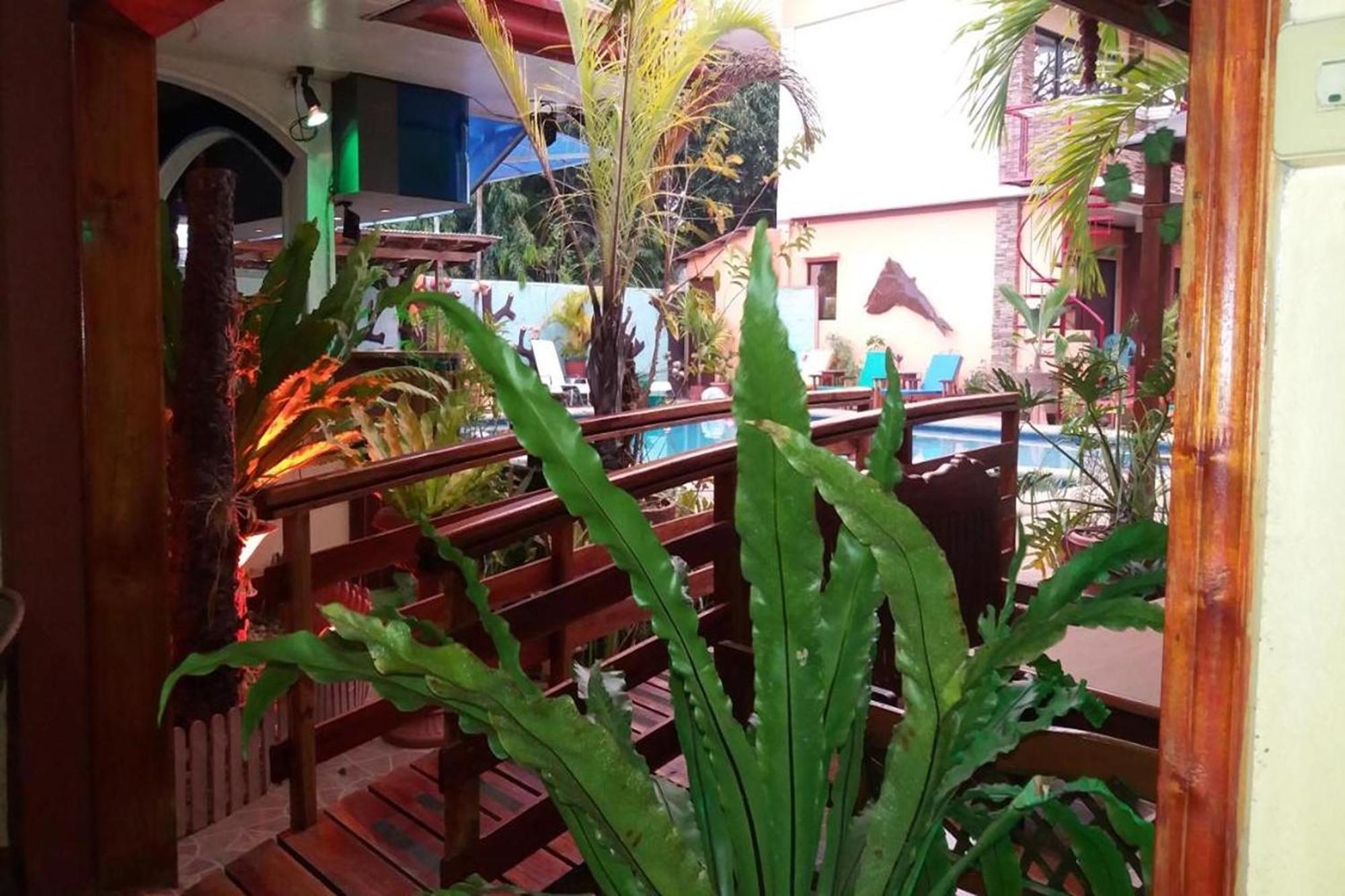 Citadel Bed And Breakfast Puerto Princesa Ngoại thất bức ảnh