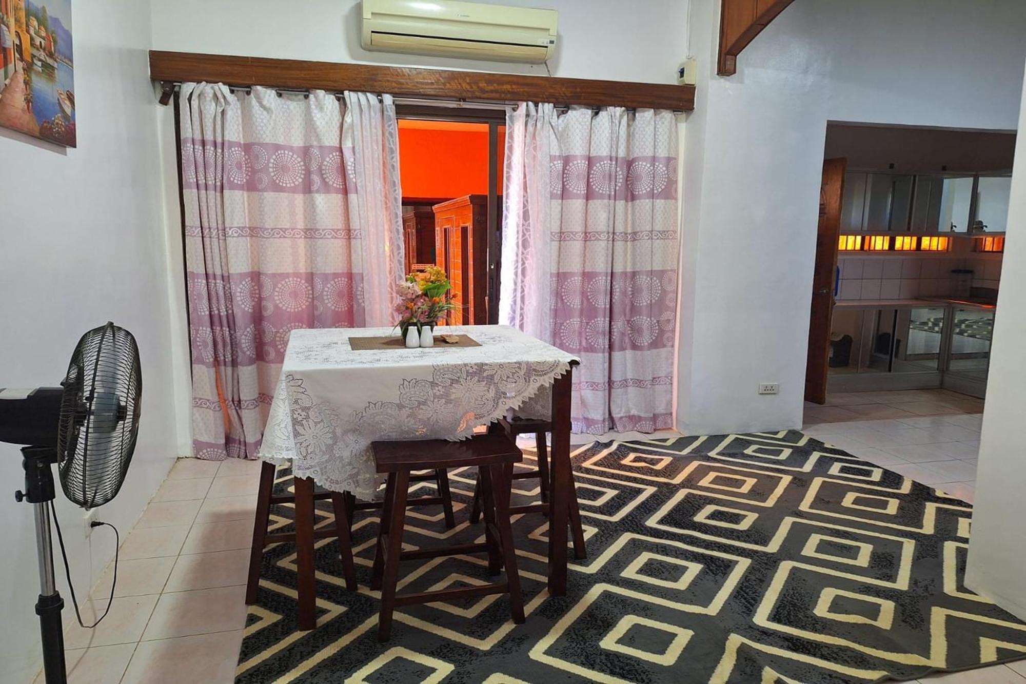 Citadel Bed And Breakfast Puerto Princesa Ngoại thất bức ảnh