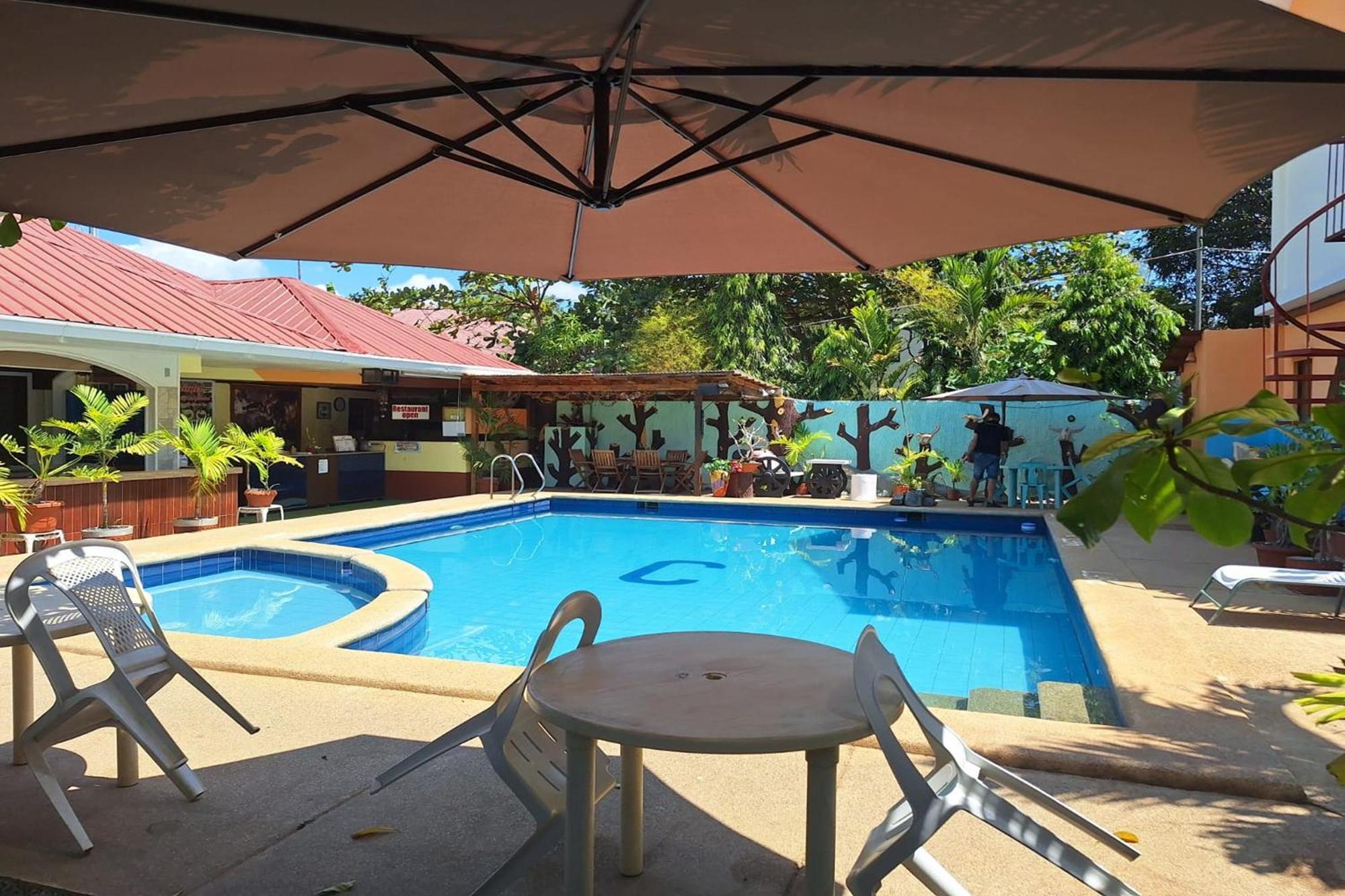 Citadel Bed And Breakfast Puerto Princesa Ngoại thất bức ảnh