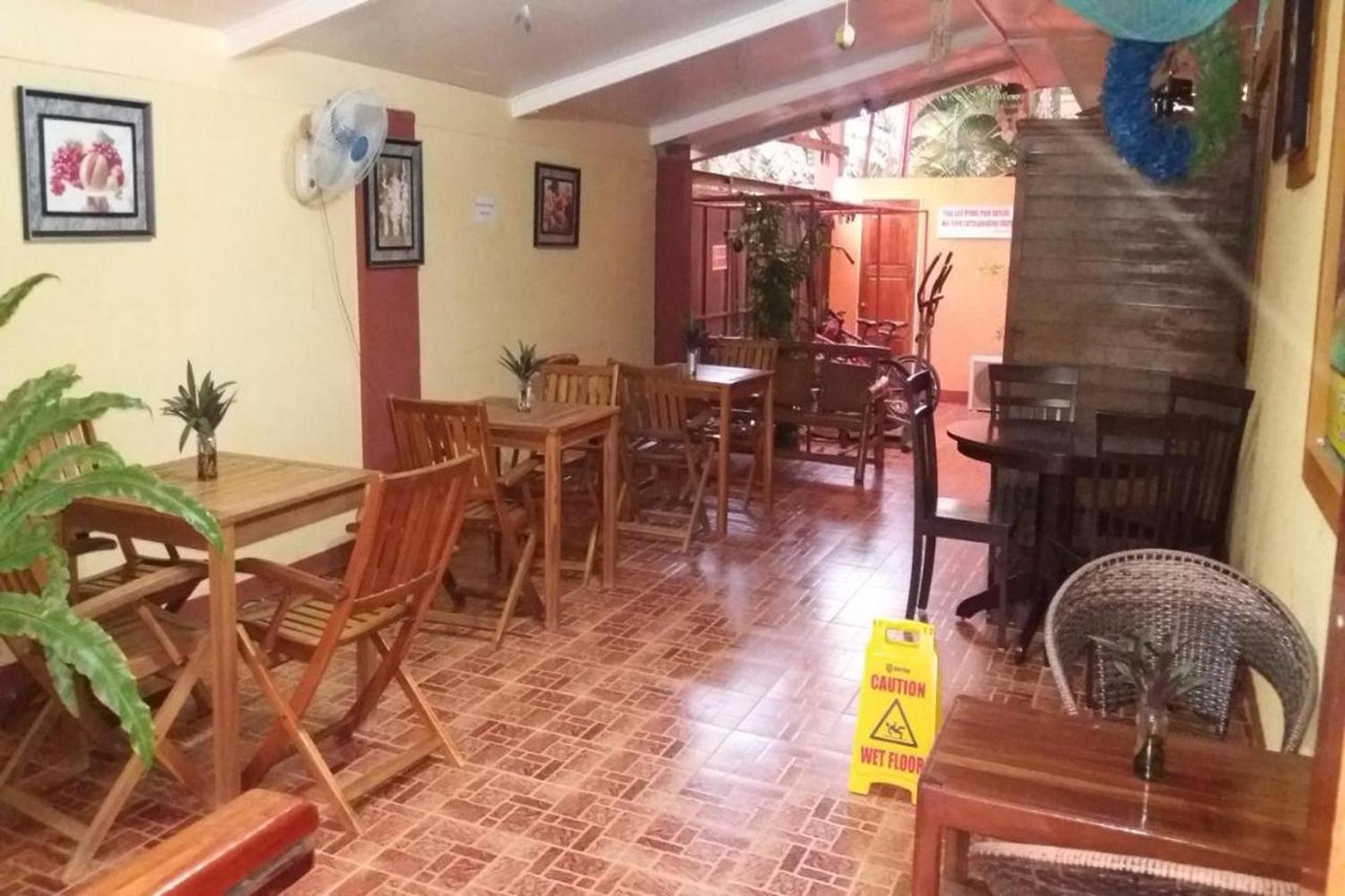 Citadel Bed And Breakfast Puerto Princesa Ngoại thất bức ảnh