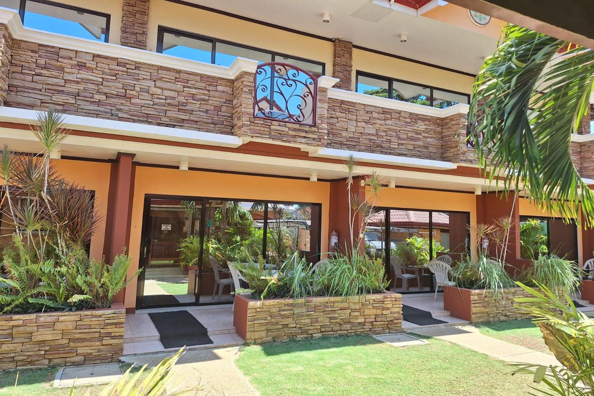 Citadel Bed And Breakfast Puerto Princesa Ngoại thất bức ảnh